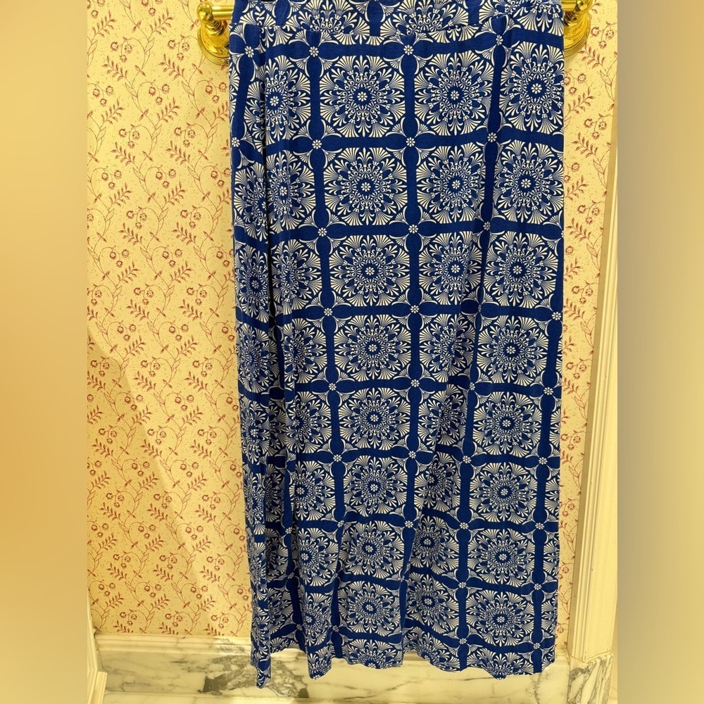 SweetSalt cobalt blue white flowerpattern bohemian size Large L maxi skirt.